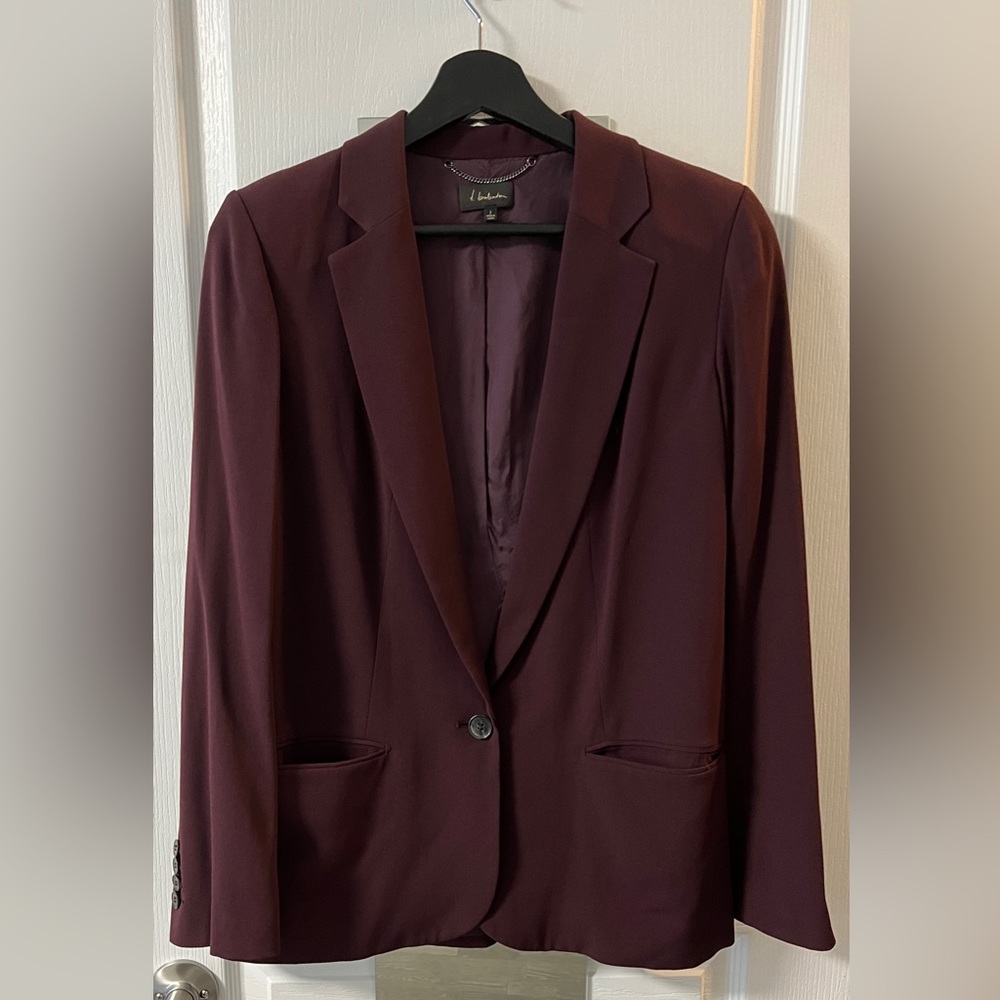 Aritzia babaton burgundy Fleming blazer sz 2 preloved